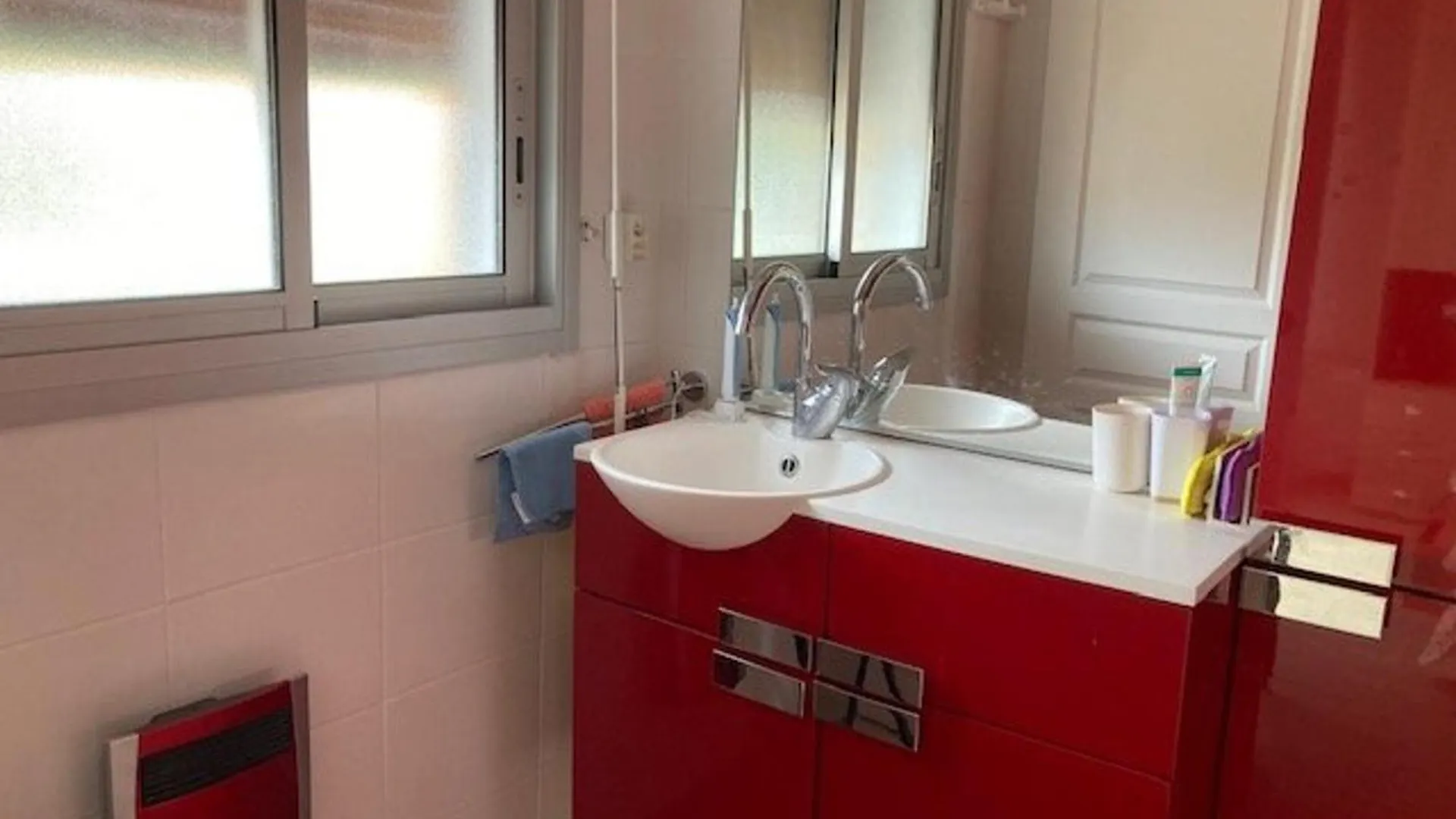 Appartement Climatise 2 Etoiles Avec Balcon, Proche Plage Et Centre - Le Lavandou - Fr-1-308-199 0*,