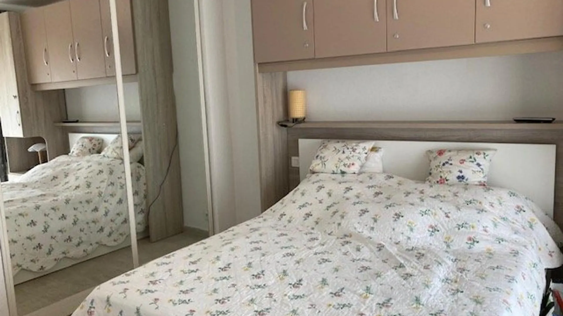 Appartement Climatise 2 Etoiles Avec Balcon, Proche Plage Et Centre - Le Lavandou - Fr-1-308-199