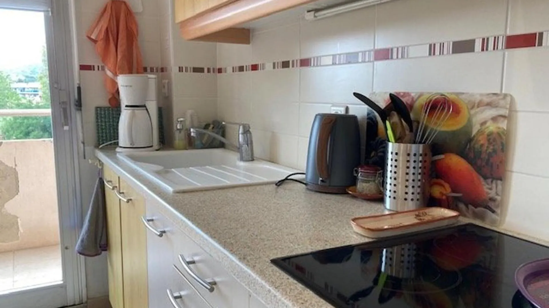 Apartment Appartement Climatise 2 Etoiles Avec Balcon, Proche Plage Et Centre - Le Lavandou - Fr-1-308-199 France